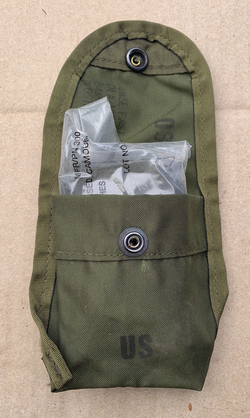US Military First Aid Pouch w/ Bandage