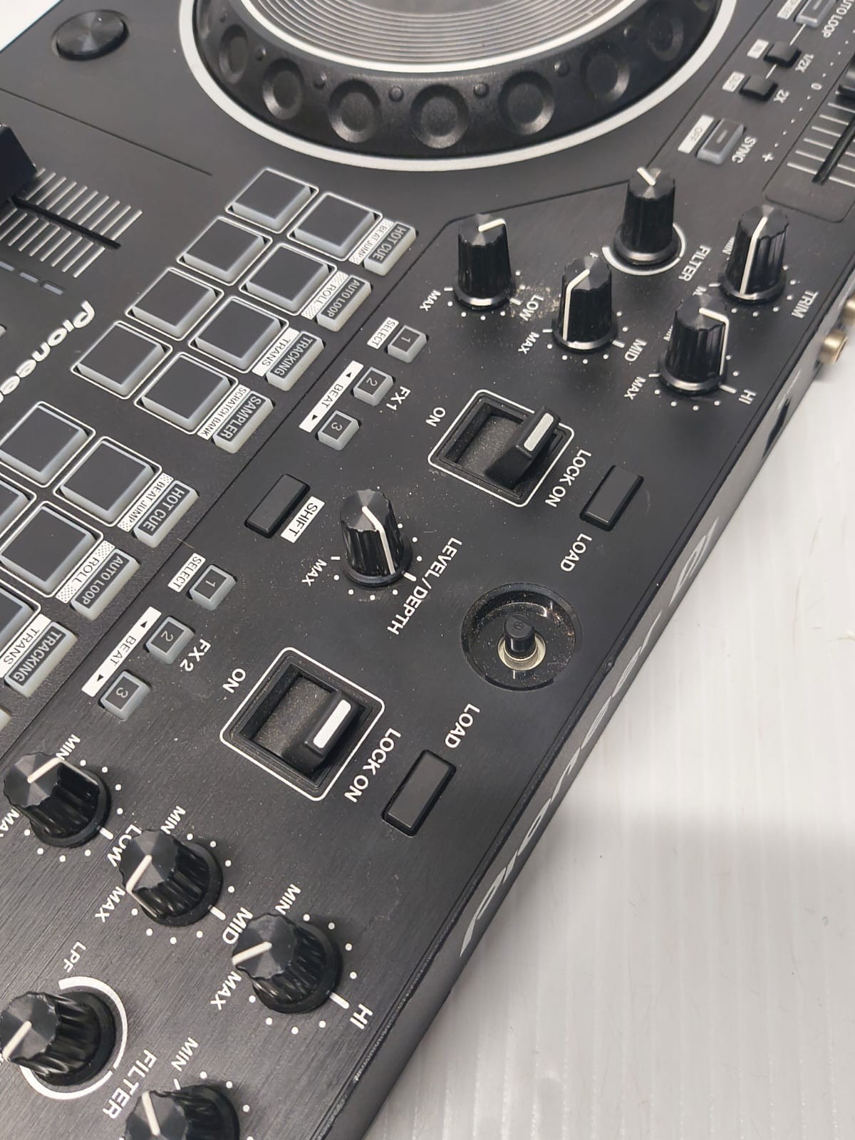 Pioneer DJ 2-Channel DJ Controller DDJ-REV1 Serato Performance DJ Controller