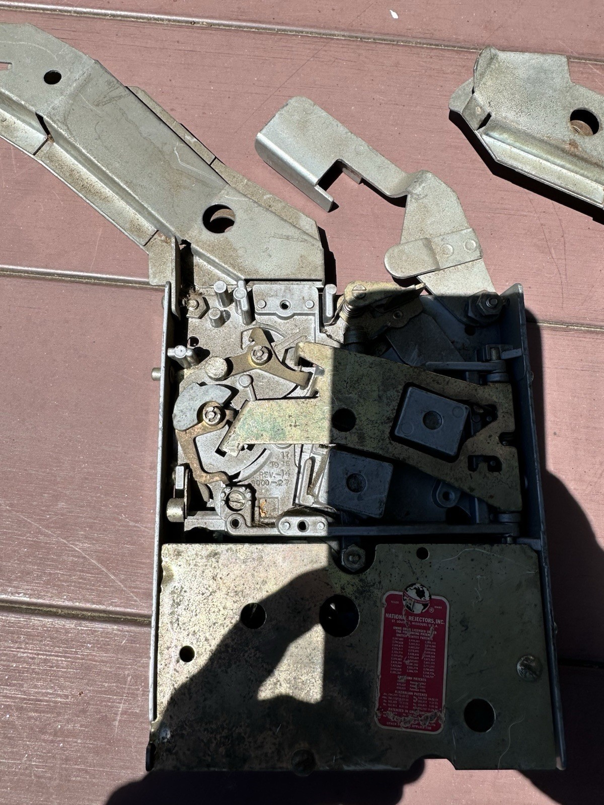 National Rejectors Inc. (NRI) 8000-1 Coin Mech Mechanism Assembly, lot.