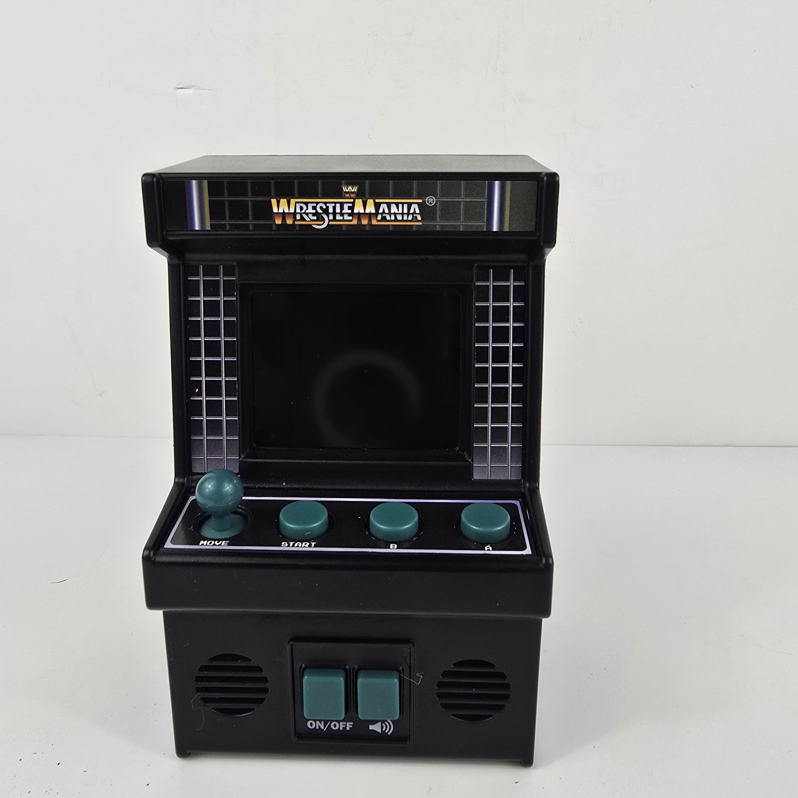 Arcade Classic Retro Mini Arcade Game Full color Screen Handheld Wwe Collectible