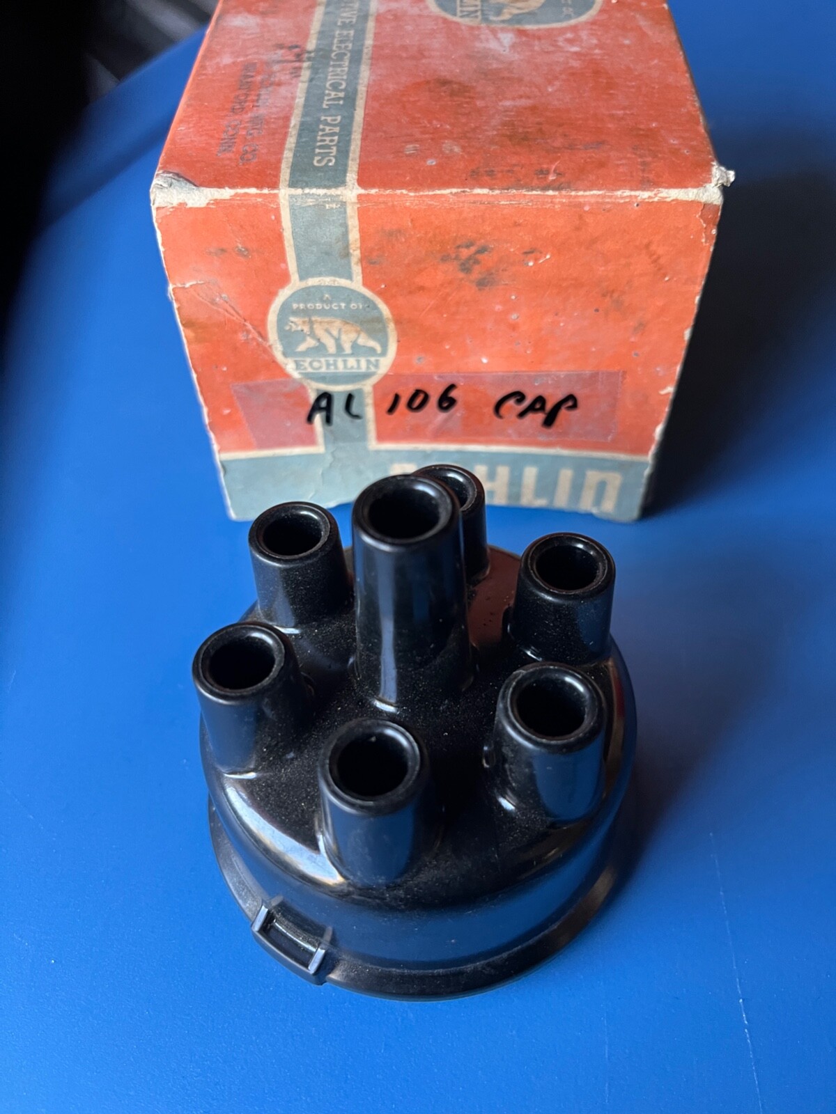 Echlin AL 106 DISTRIBUTOR CAP with original box NOS