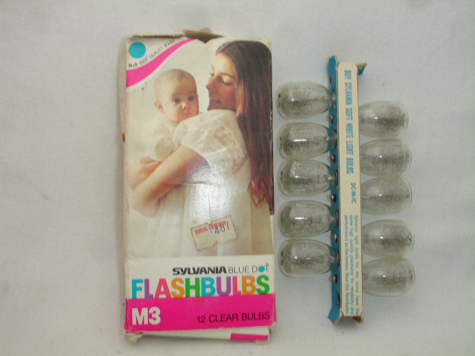 Sylvania Blue Dot M3 Flashbulbs Soft White  x 10 Vintage