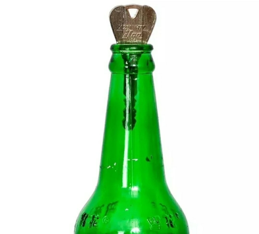Magic Trick "Key In Bottle" Penetration Illusion Easy Tricks T5
