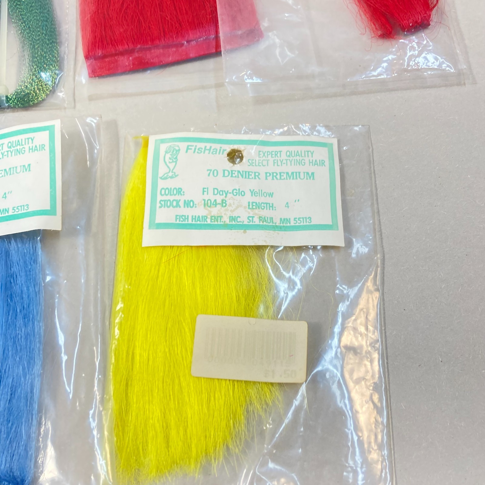 Fly Tying Supplies Materials Hair Feathers Scissors & Thread Holding Bobbin