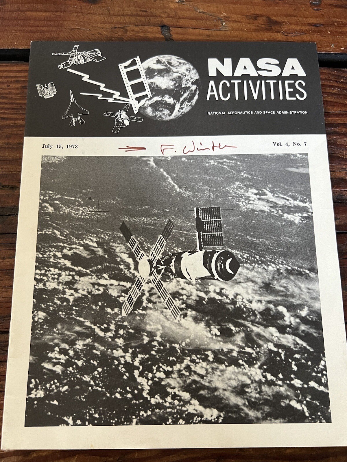 Vintage 1973 NASA Activities Newsletter Booklet Vol 4 No 7