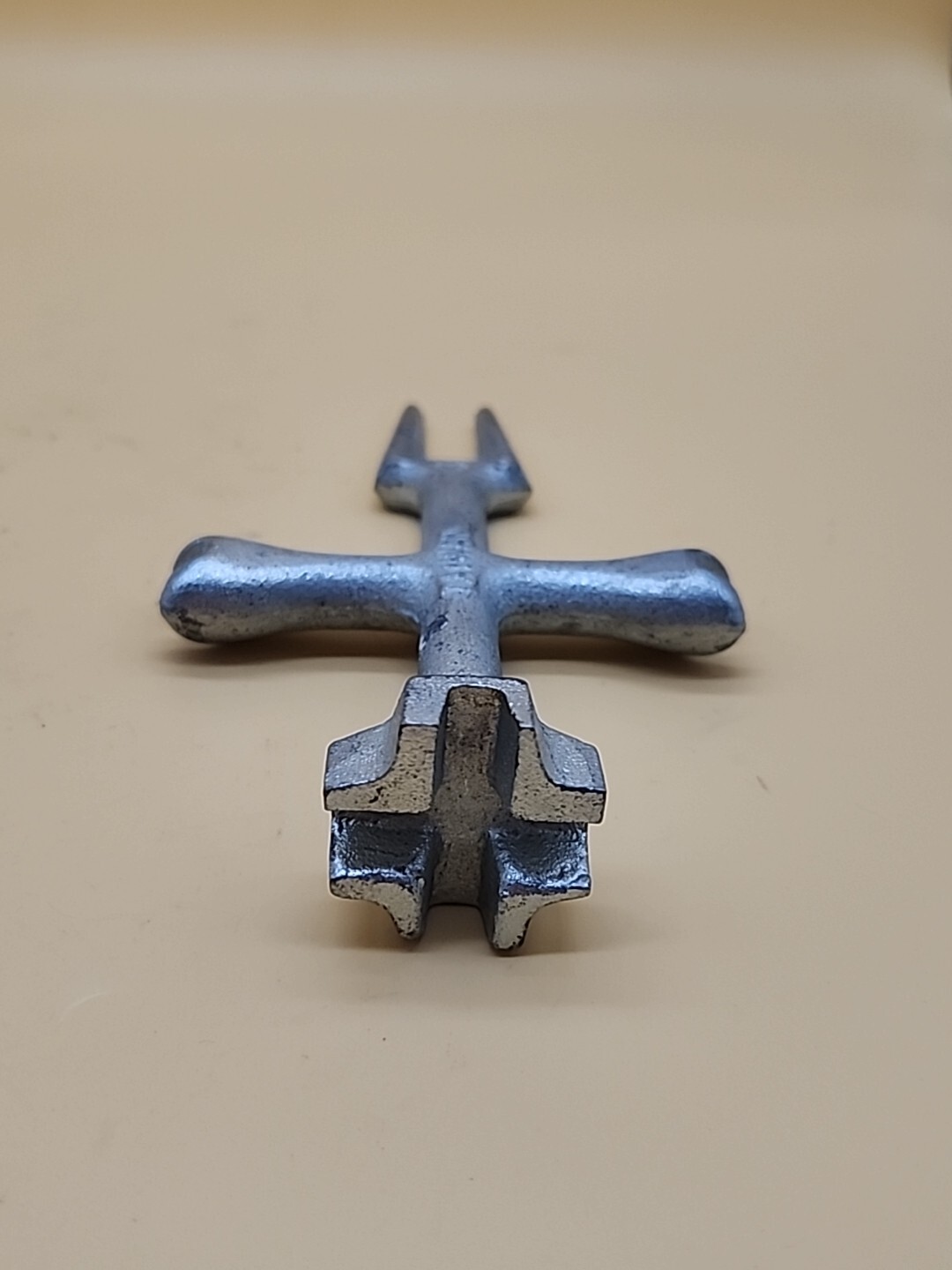 Pop-Up Plug Wrench Taiwan