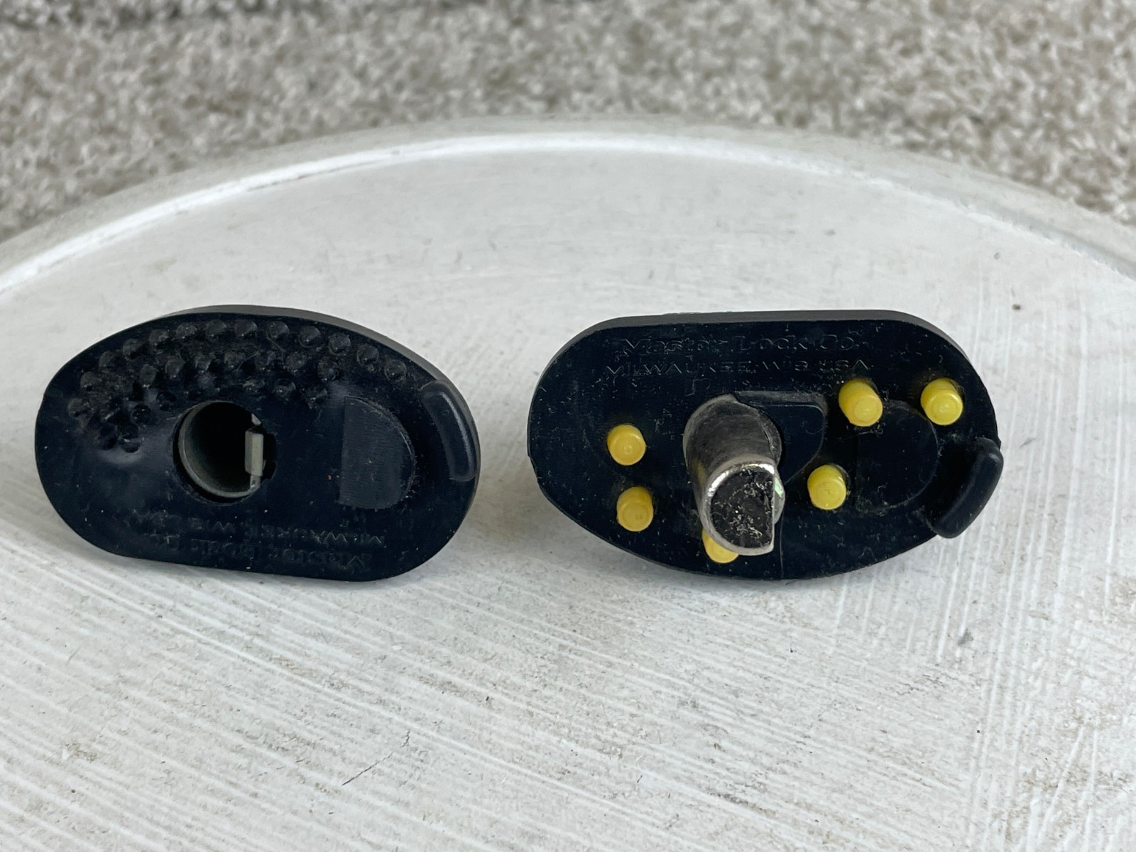Master Lock Co Firearm Safety Keyed Trigger Lock w/ Key USA Black