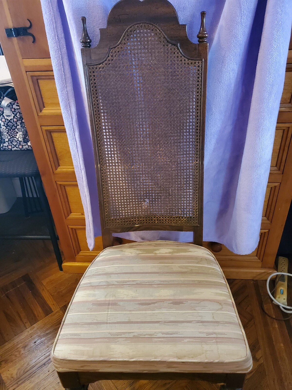 gorgeous walnut dining table and chairs set for 6
