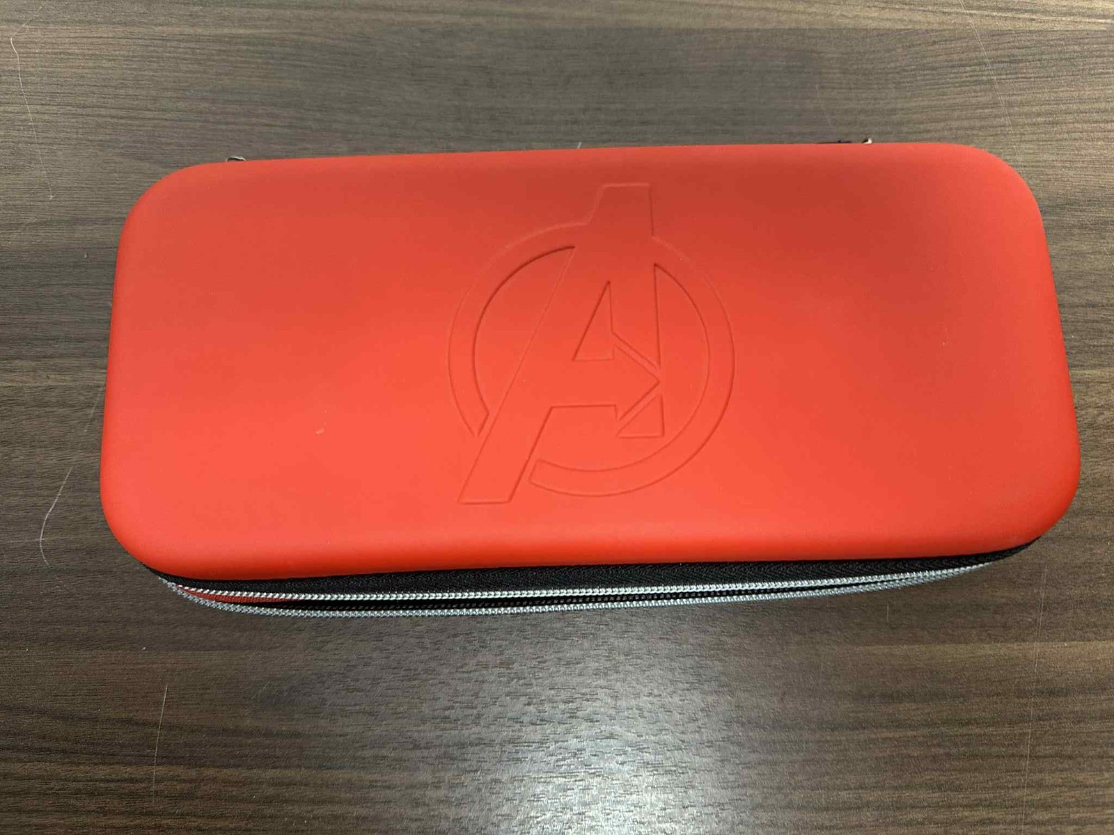 Red Foam Marvel Avengers Themed Carrying Case For Original Nintendo Very Good 2E