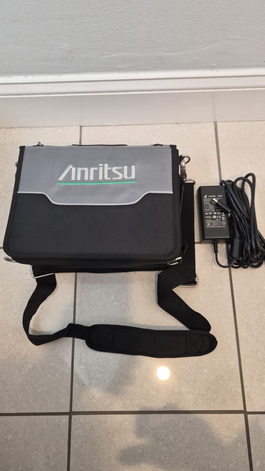 1PCS Anritsu MS2711E Spectrum Master Analyzer 100 kHz to 3 GHz&lhy