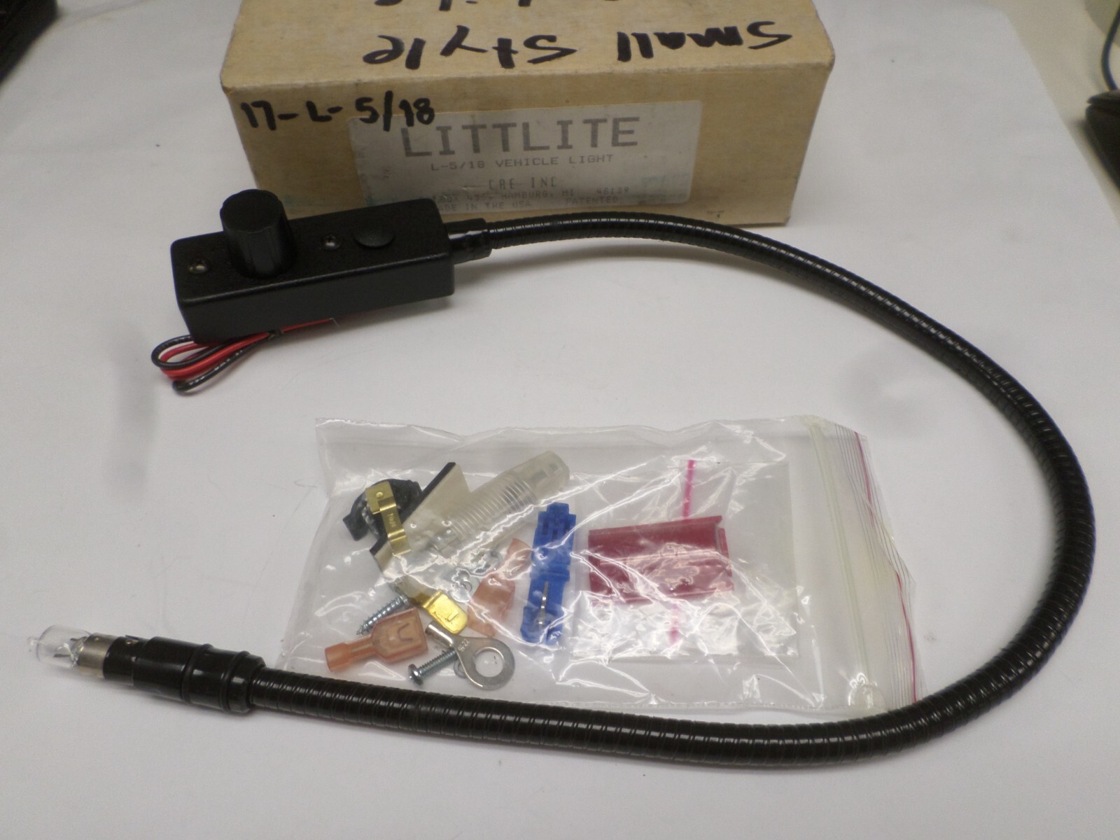 Littlite 17-L-5/18 Task Light with Mounting Chassis (Missing Light Shield)