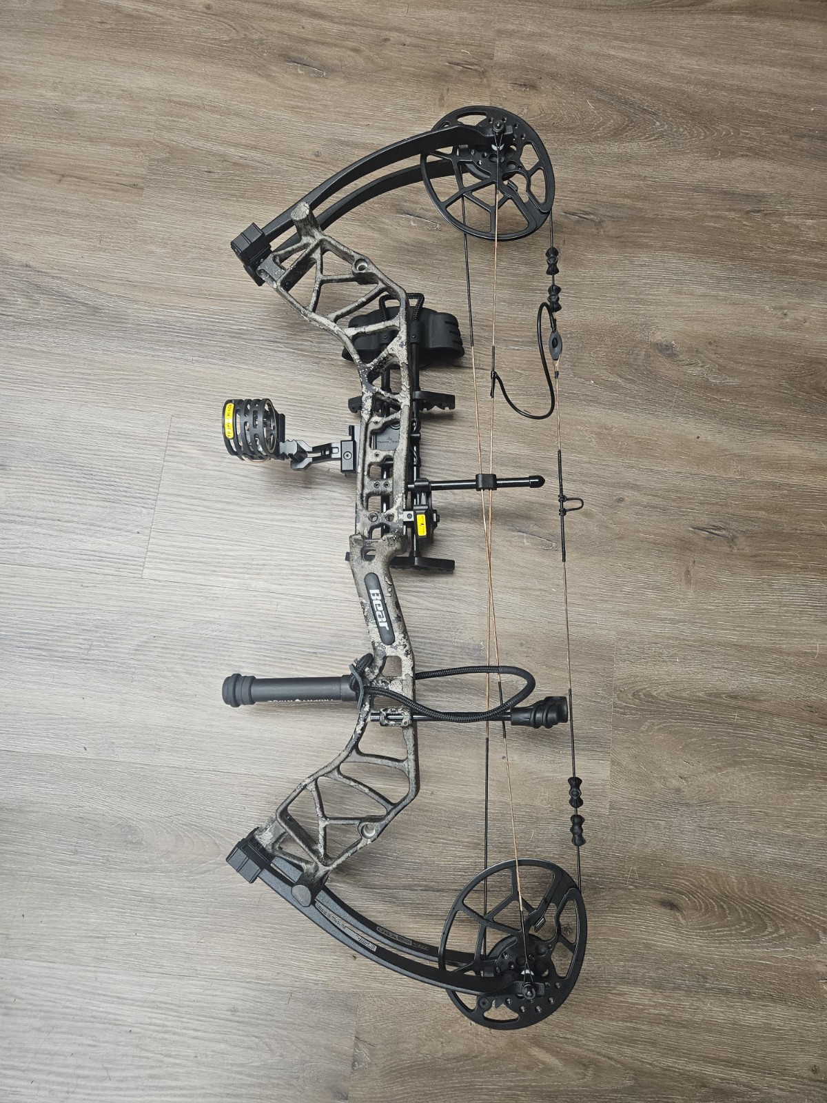 Bear Legit Maxx RH Compound Bow