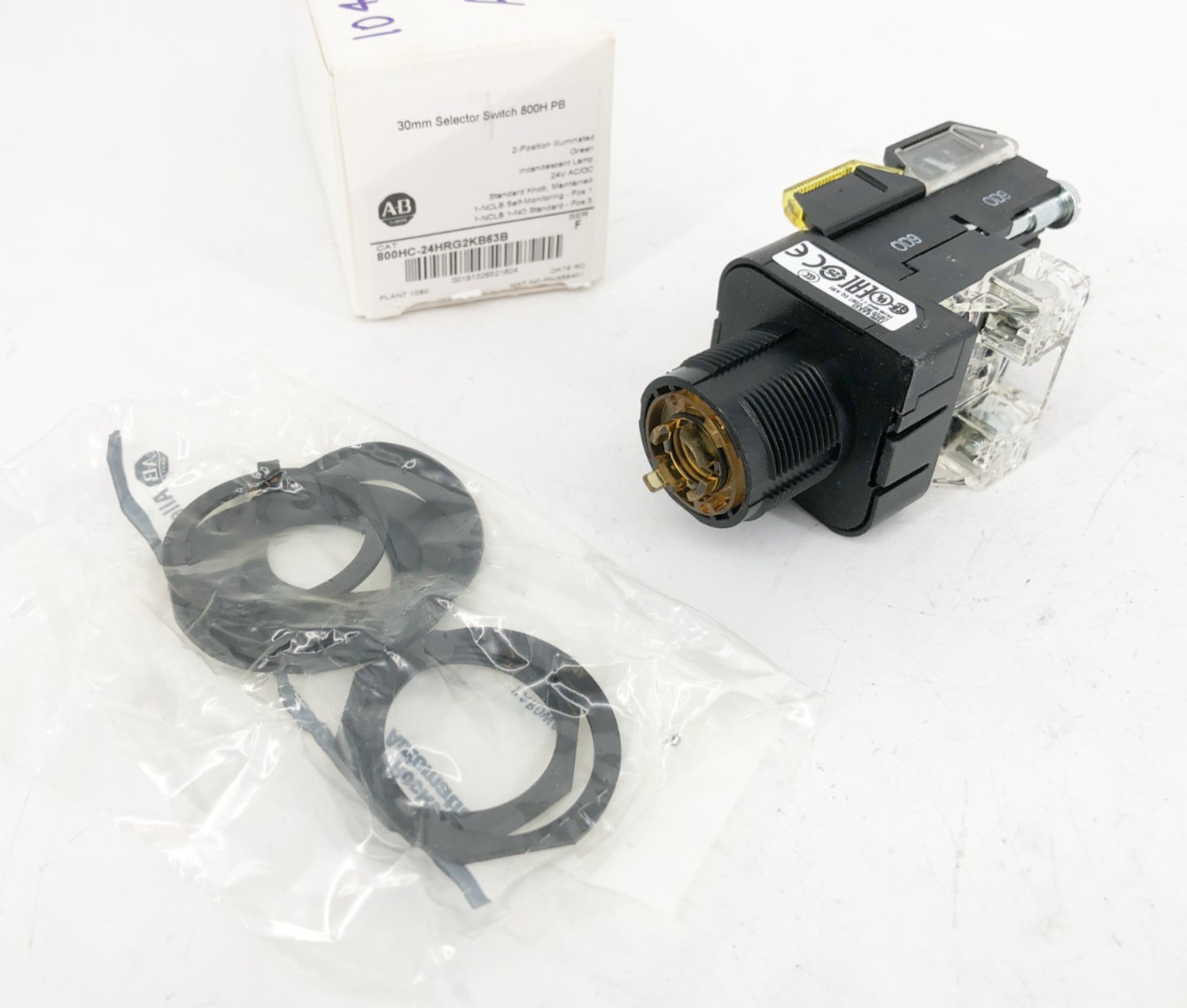 New Allen Bradley 800HC-24HRG2KB63B Selector Switch 30mm 2-Pos - missing knob