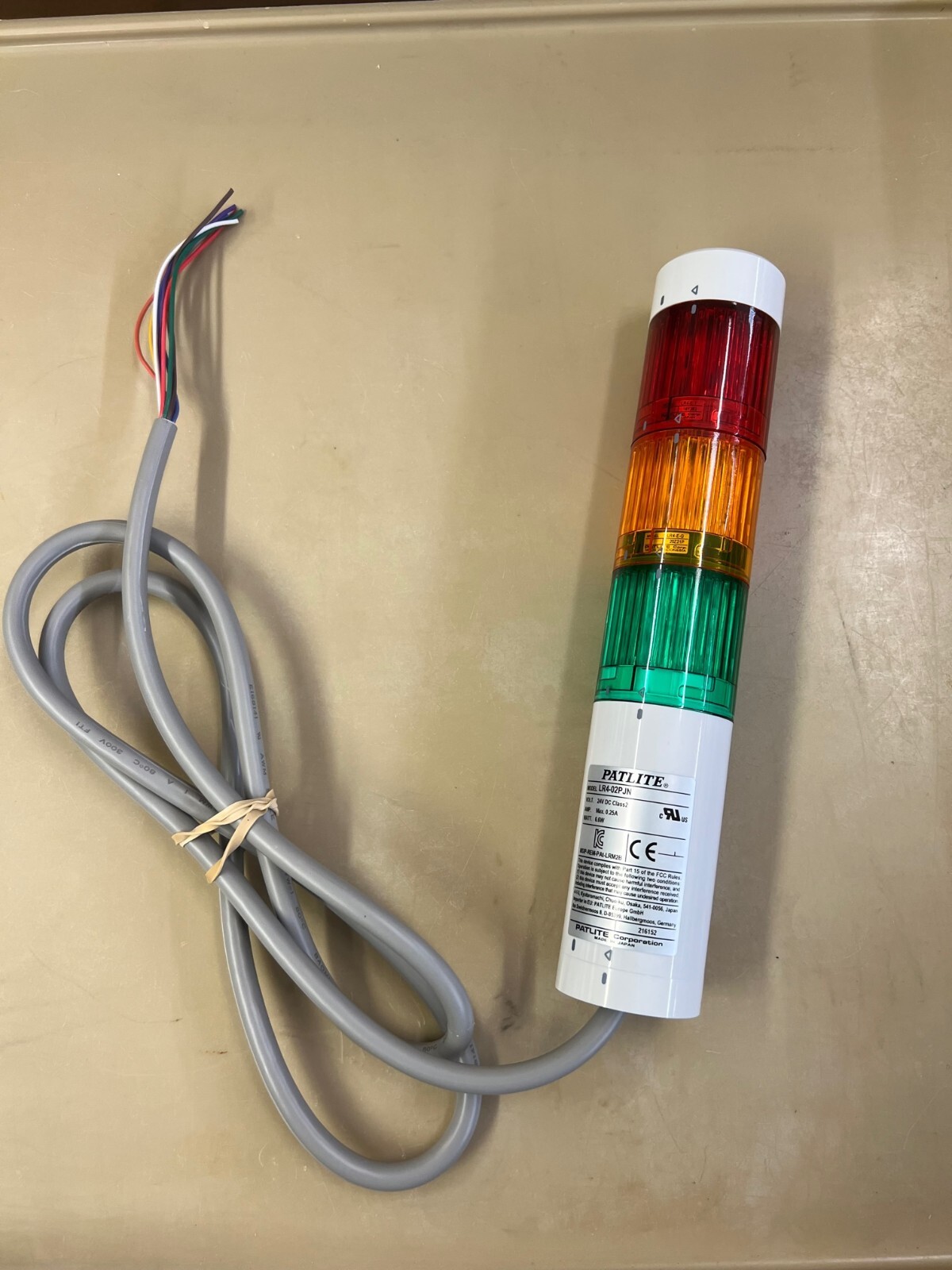 Patlite LR4-302PJNW-RYG
