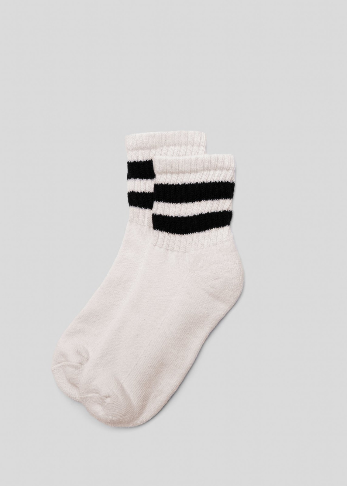 (2) American Trench Retro Socks Crew White Os