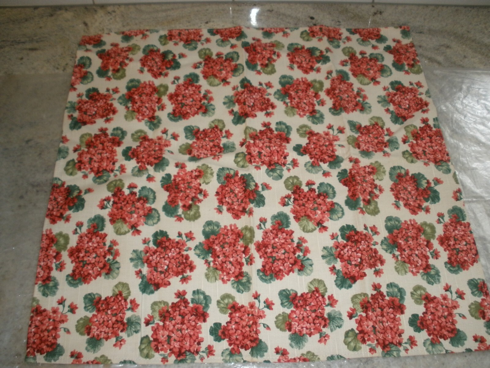Longaberger Pink Floral Fabric liner 20" x 20" EUC