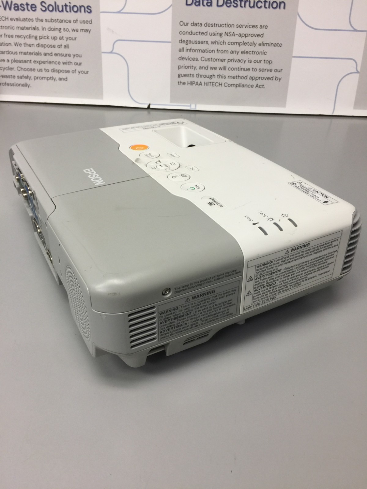 Epson PowerLite 92 LCD Projector model:H381A !!! TESTED!!!#624 LAMP HOURS LEFT !