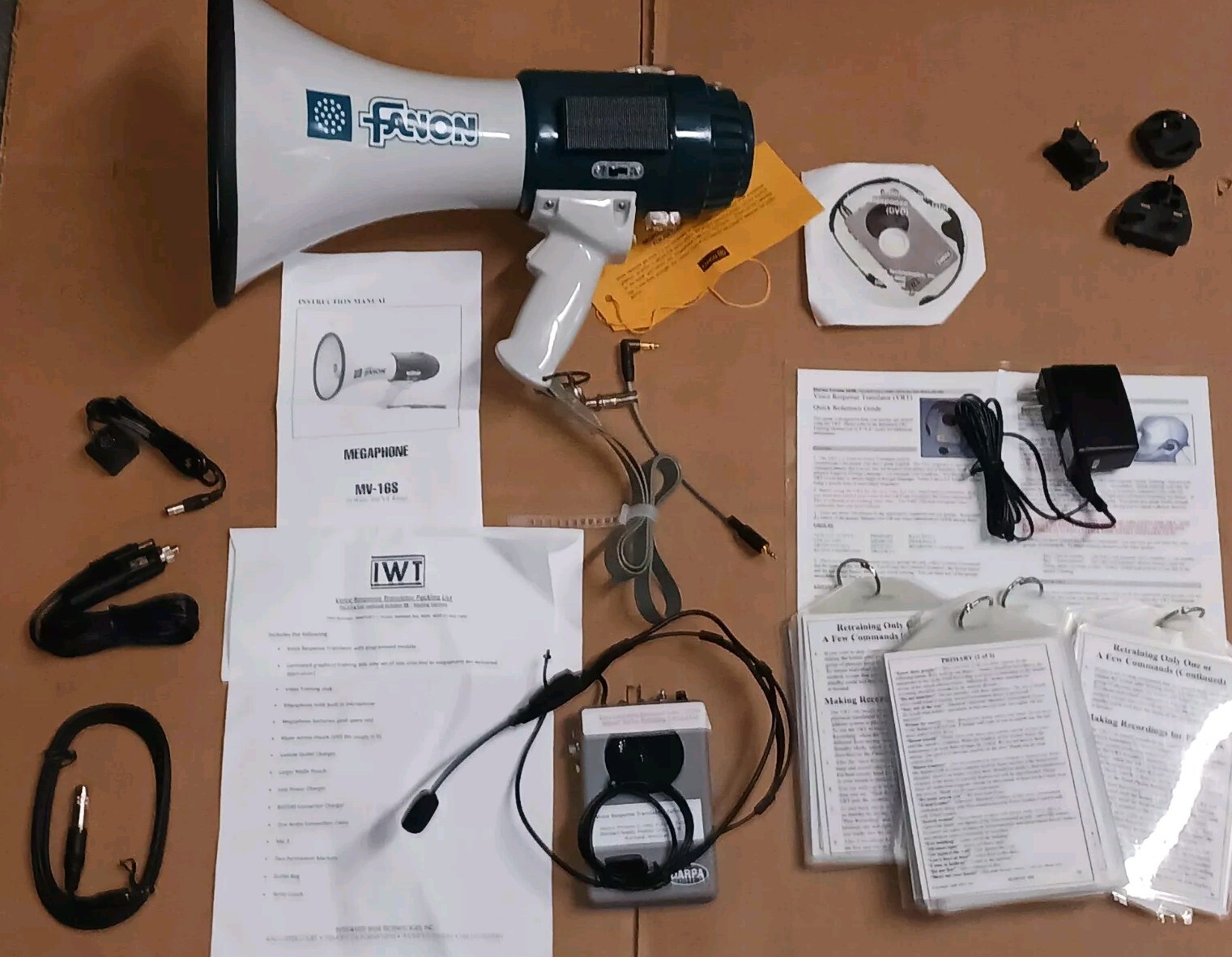 USGI Voice Response Translator VRT English To Arabic With Fanon MV16S Megaphone