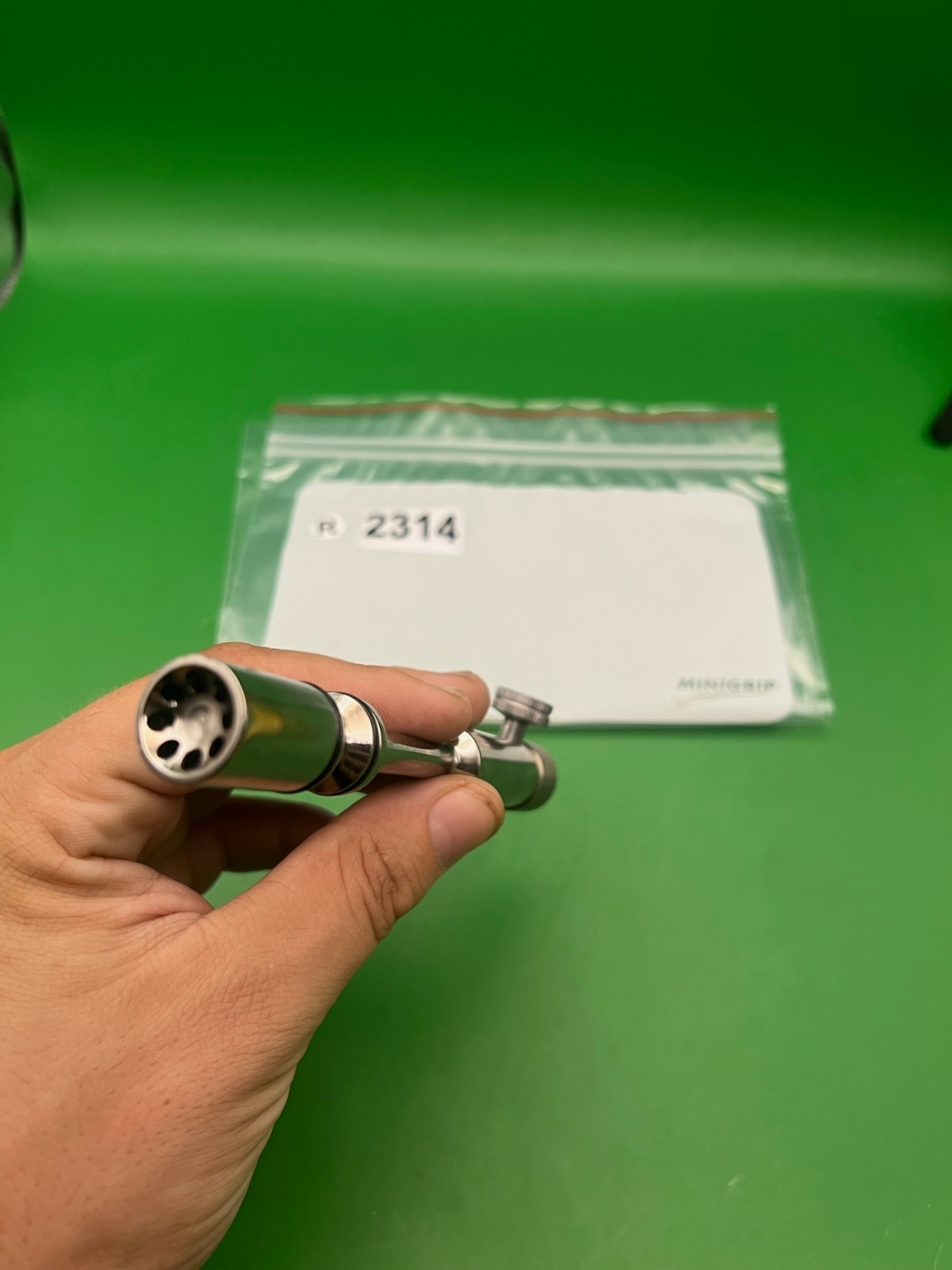 Autococker Bolt