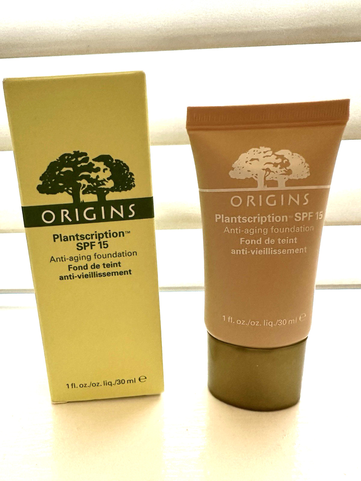 Origins Plantscription Anti-Aging Foundation SPF 15 Very Light 01 Hydrating  NIB