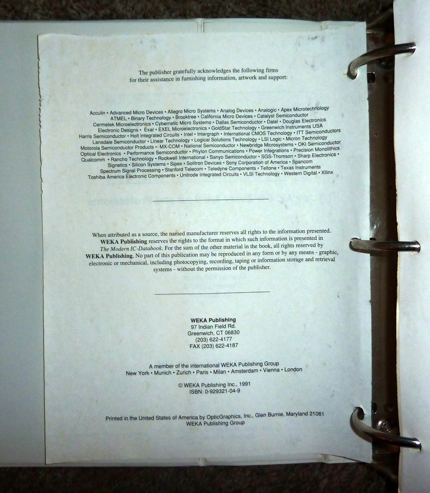 The Modern IC Databook in Large Binder WEKA 1991