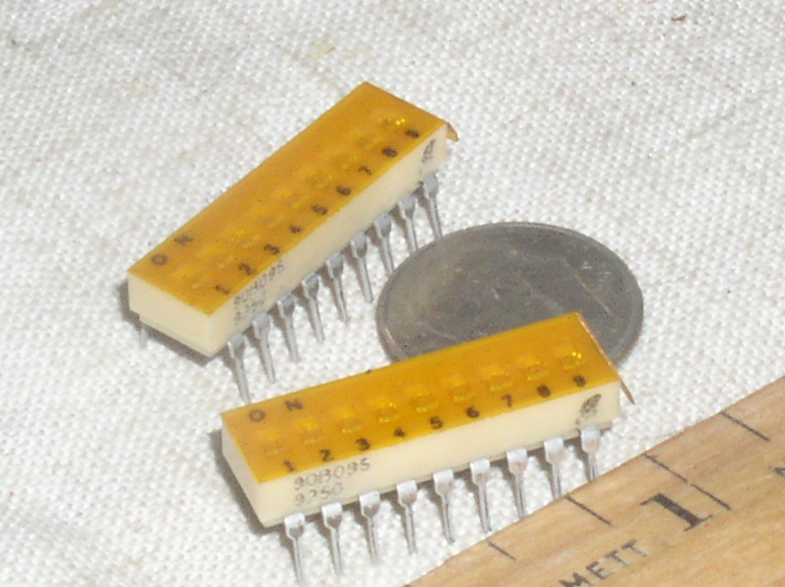 2 NEW SEALED GRAYHILL MIDIP 90B09S 9 POSITION SPST 18 PIN DIP SLIDE SWITCH 9PST