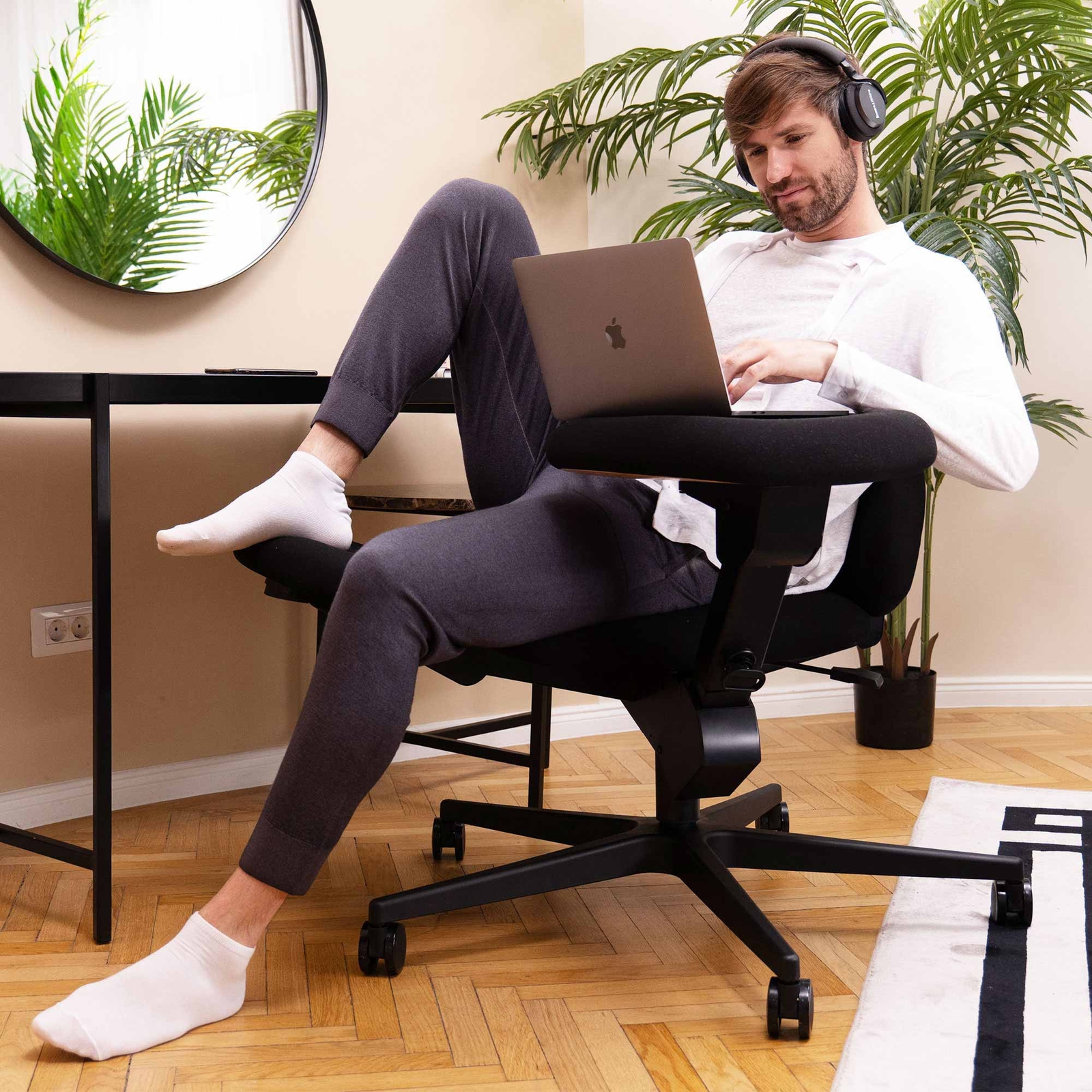 Creativity Multi-functional Meditation Cross Legged Home movable Office chair