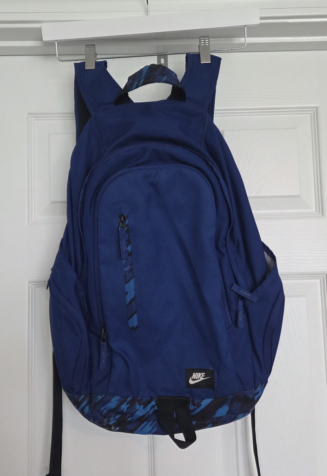 Nike Blue/Black Zip Backpack Great Storage, School/hiking, Lightweight