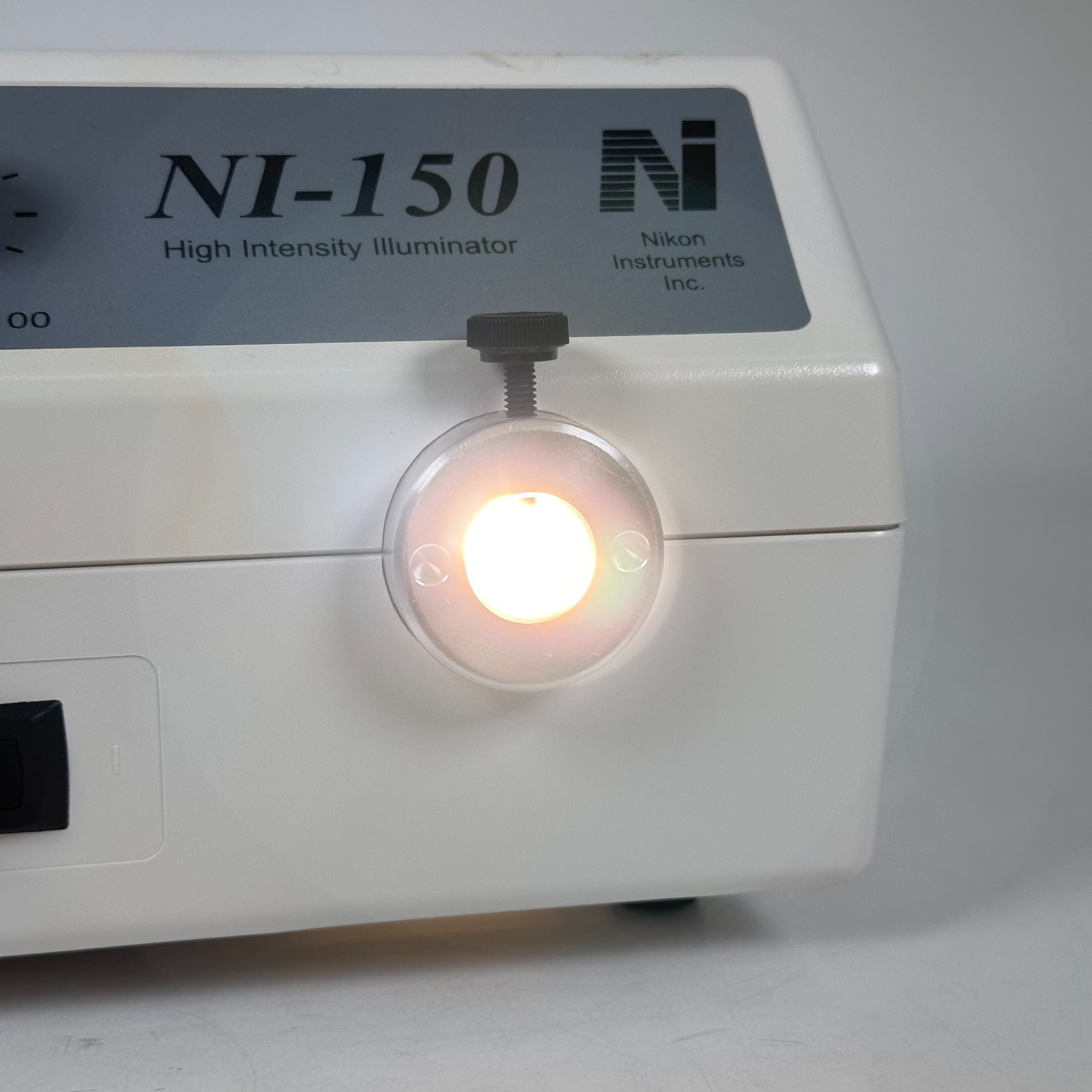 Nikon Ni-150 High Intensity Illuminator Lamp