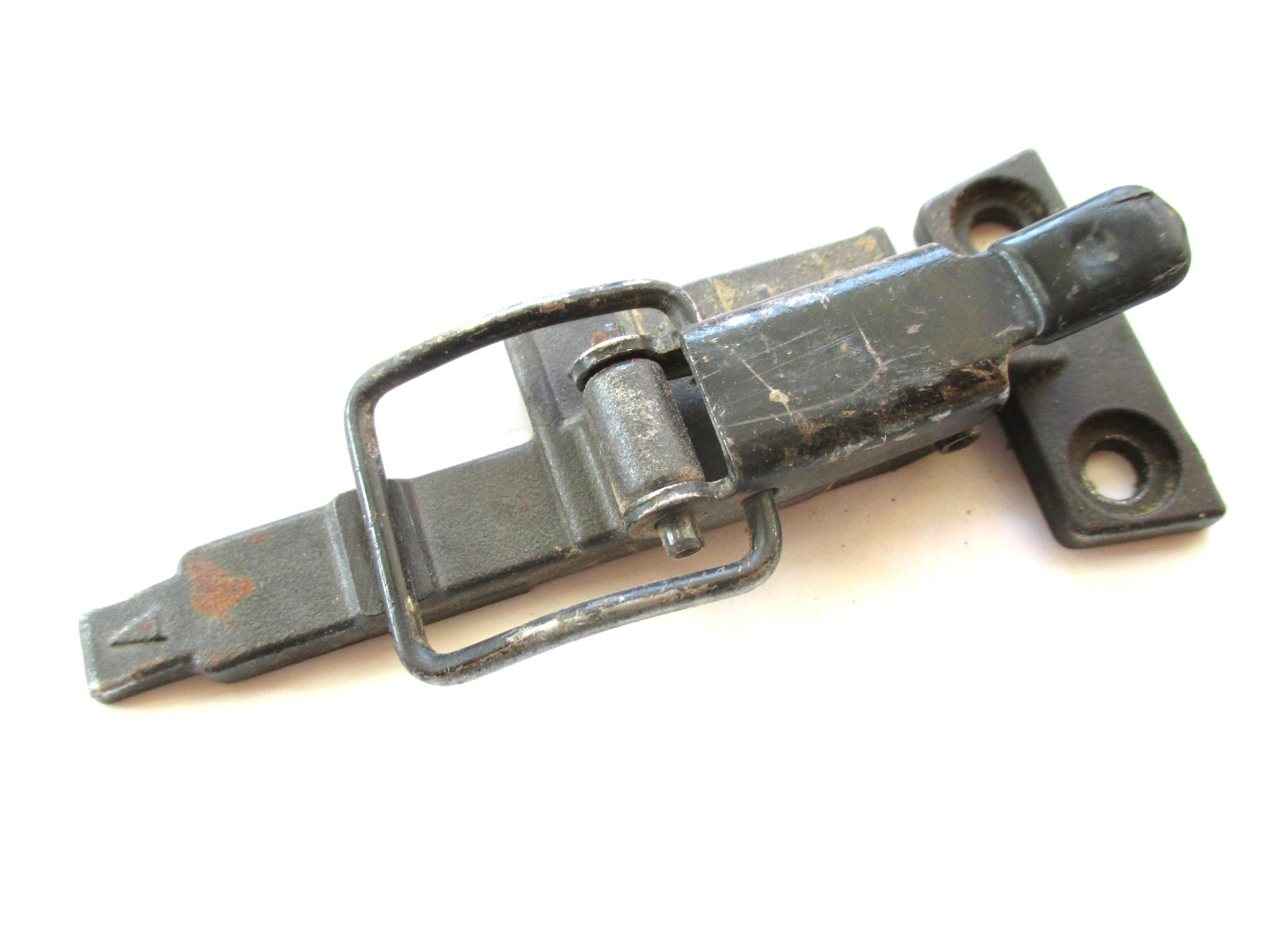 Hitachi Guide Plate (a) 885634, NT65M2 /(S) Finish Pneumatic Air Nailer Nail Gun