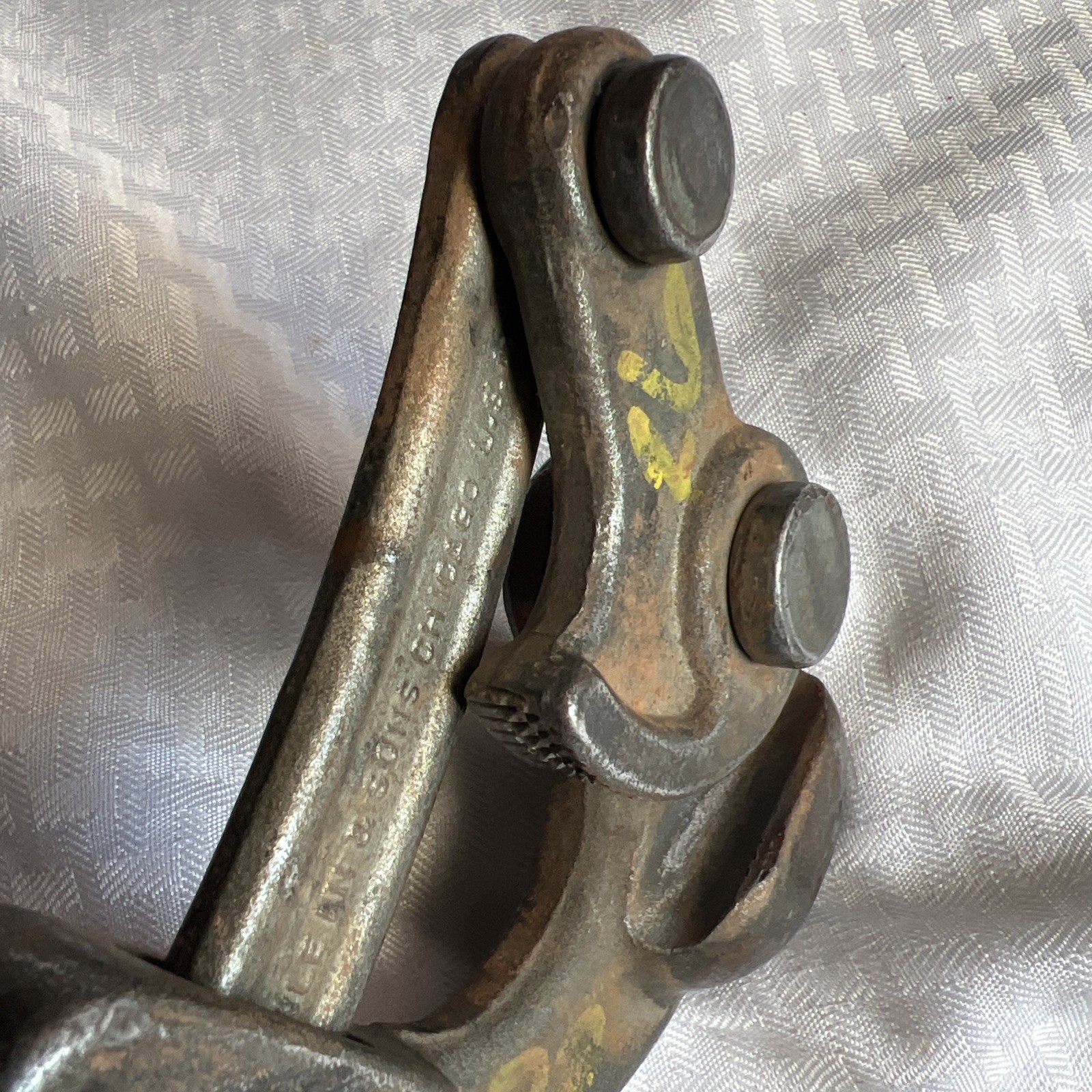 KLEIN TOOLS Havens Grip 5000 lb Max Load, 1604-20