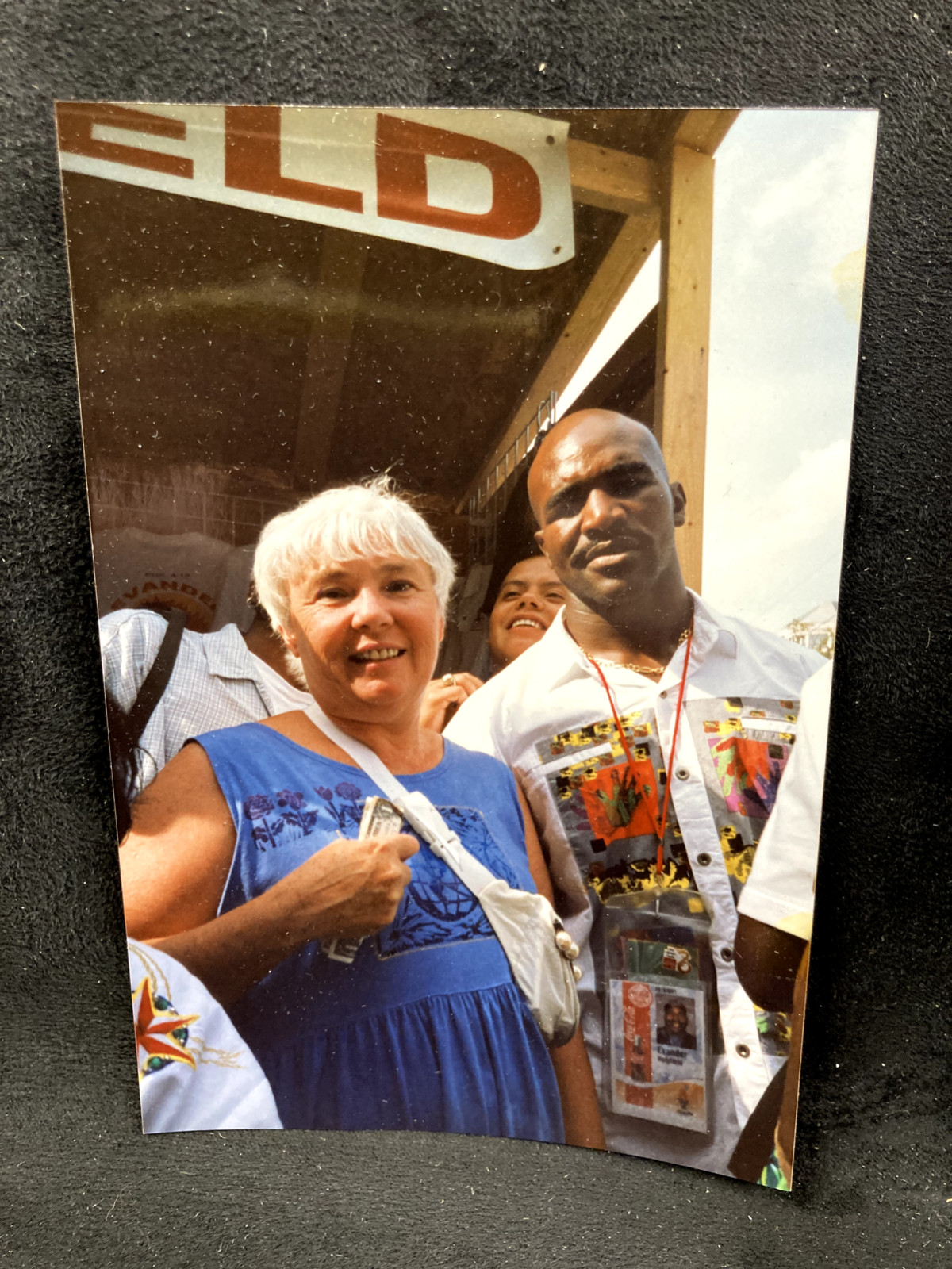 EVANDER HOLYFIELD AT 1996 ATLANTA OLYMPICS 4X6 SNAPSHOT COLOR PHOTO