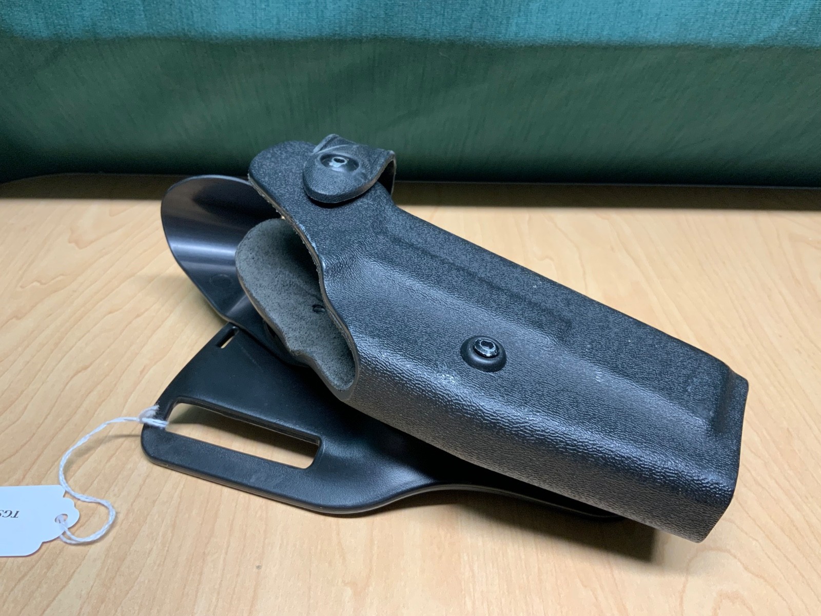 Safariland Kydex RH holster for Glock  17, 22  6004-83