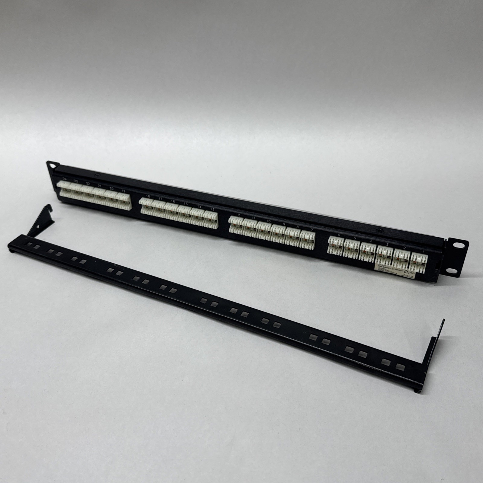 Siemon HD6‑24 24‑Port Flat High Density Cat6 Patch Panel • RJ45 110 Punchdown