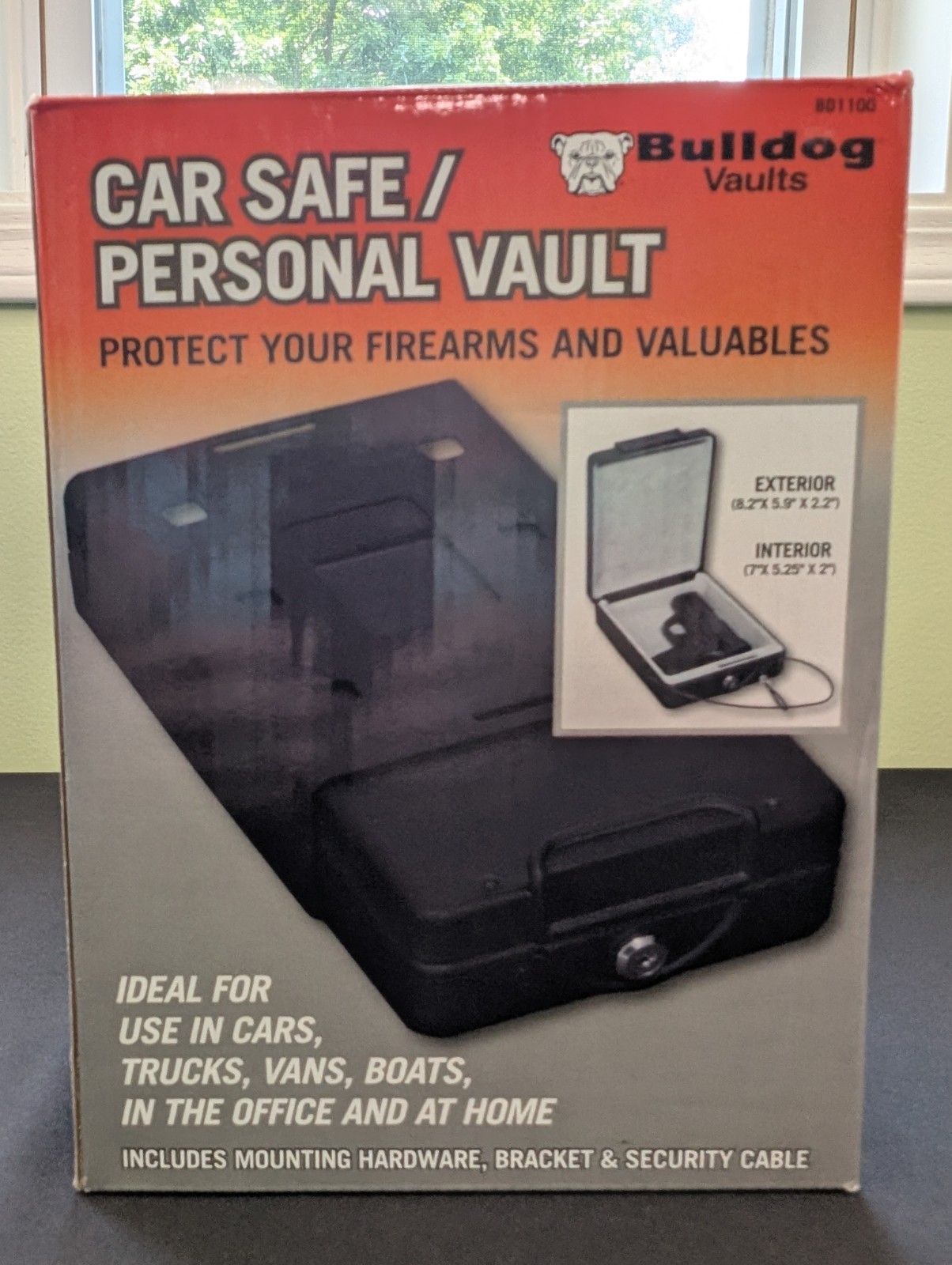 Bulldog Cases Car Firearm Safe/Vault, Key Lock, Blk 8.2" X 5.9" X 2.2"  (BD1100)