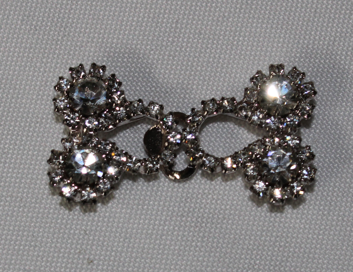 1 5/8" Rhinestone Crystal Studded Sew-On Clasp (M211.47)