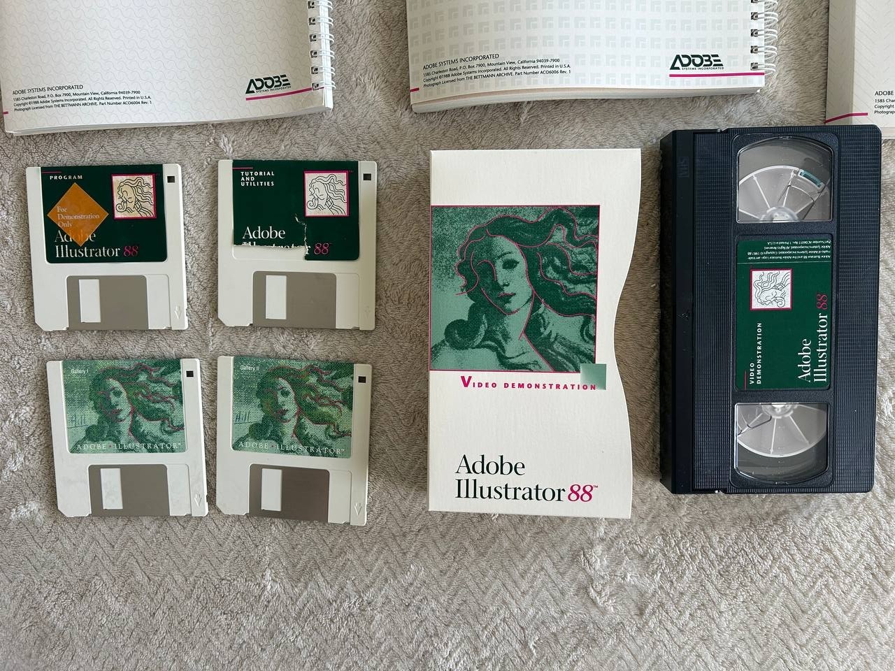 Adobe Illustrator 88. Vintage Apple Macintosh software 1987-1987 years