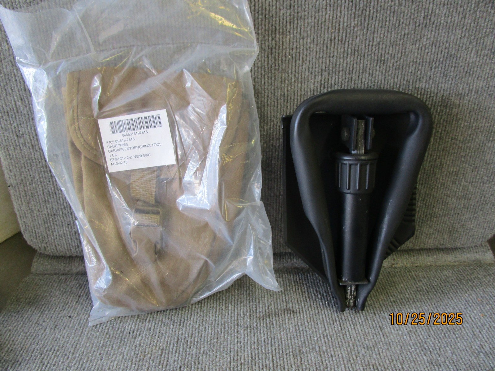 Ames USA Military Entrenching Tool 91 with Sheath