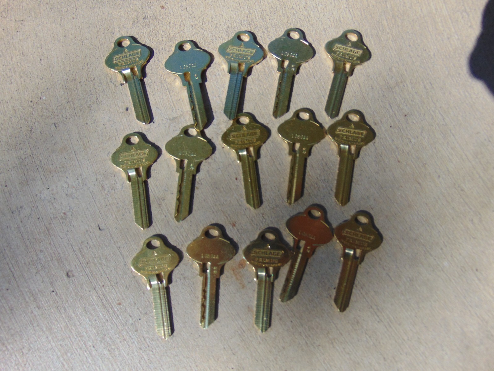 15  KEYS   EVEREST PRIMUS SCHLAGE S145  KEYS UNCUT    LOCKSMITH
