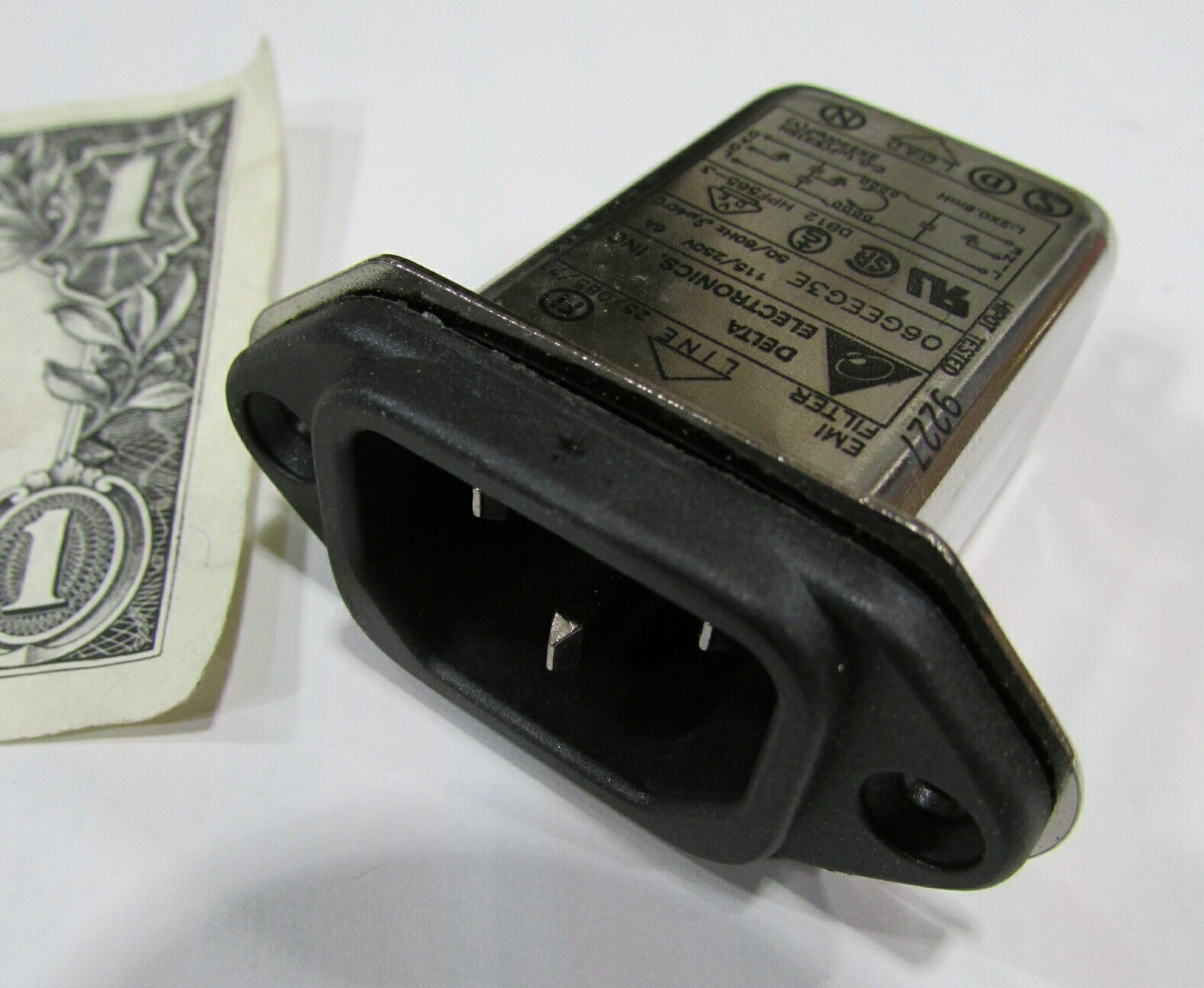 New Delta Power Entry Connector Receptacles, EMI RFI Filter IEC 320/C14 06GEEG3E