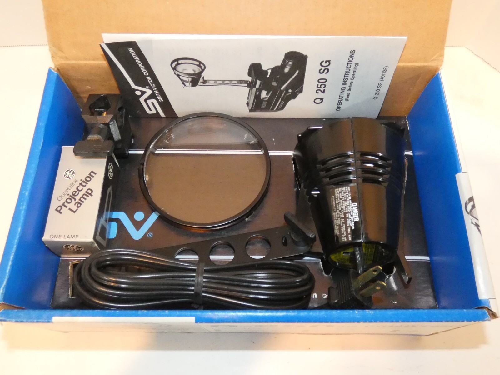 New SMITH-VICTOR Q-250 SG Video Light 250w Quartz Old Stock Open Box Made USA