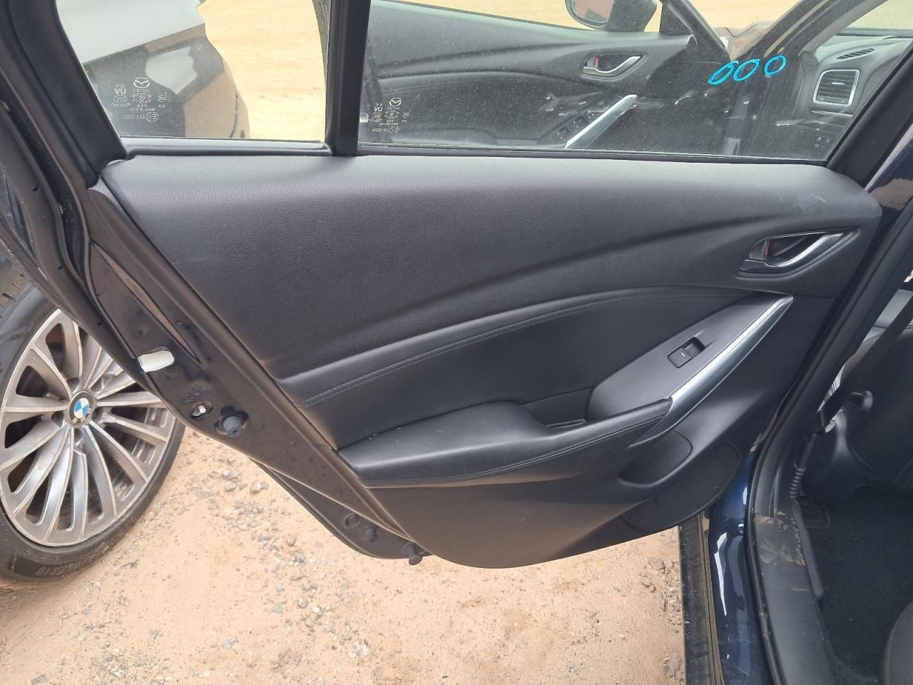 6 2015 Glove Box 4877197