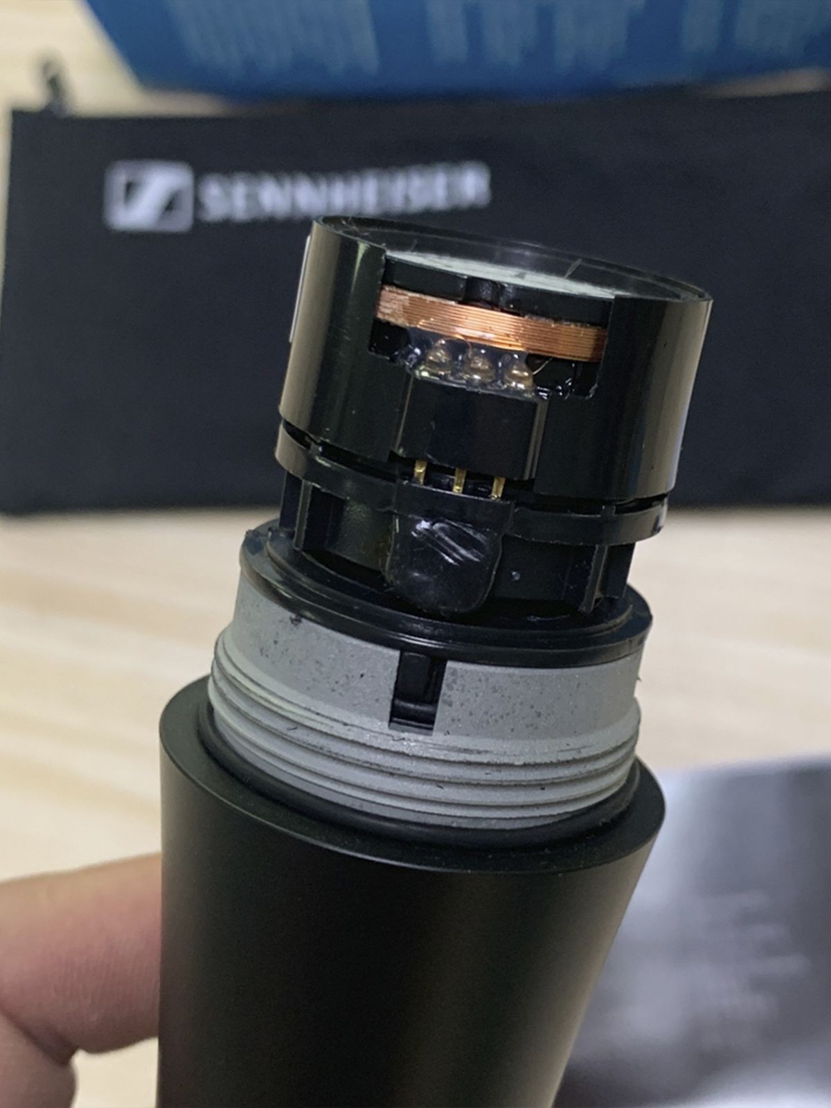 Sennheiser Professional E 945 Dynamic Super-Cardioid Vocal Microphone Wired