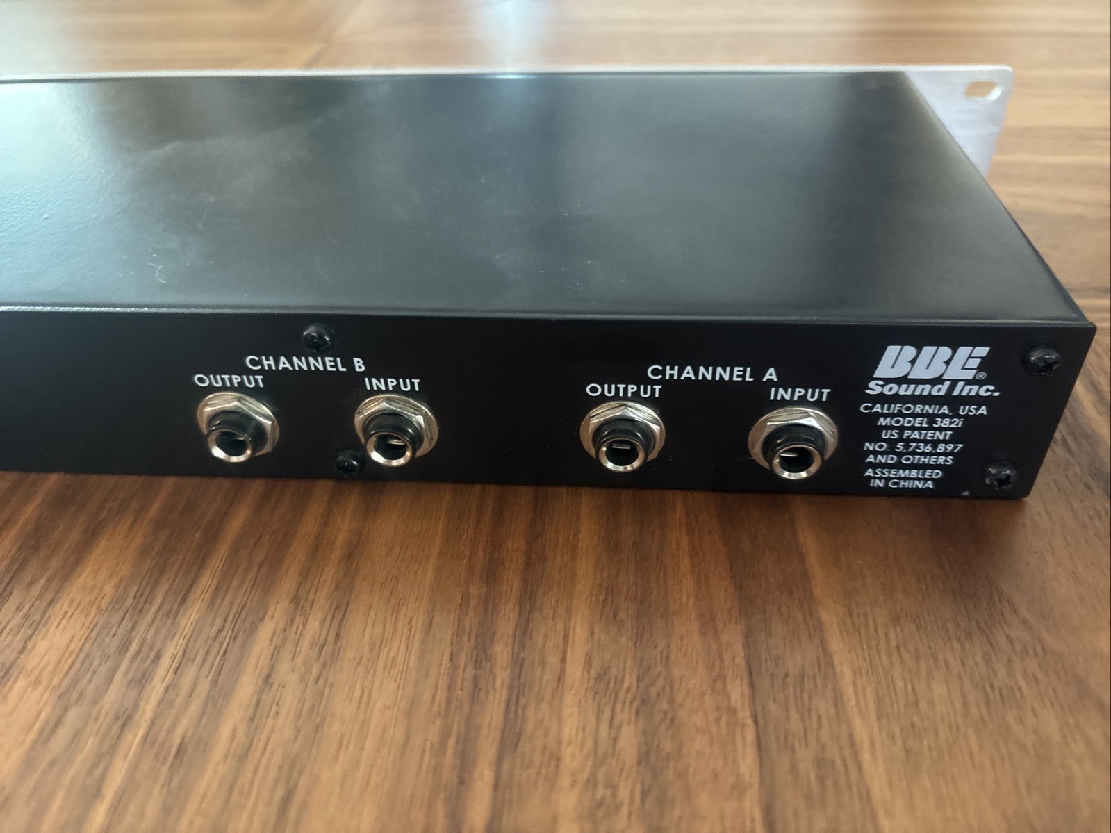 BBE 382i Sonic Maximizer - Rack Mounted Sound Processor
