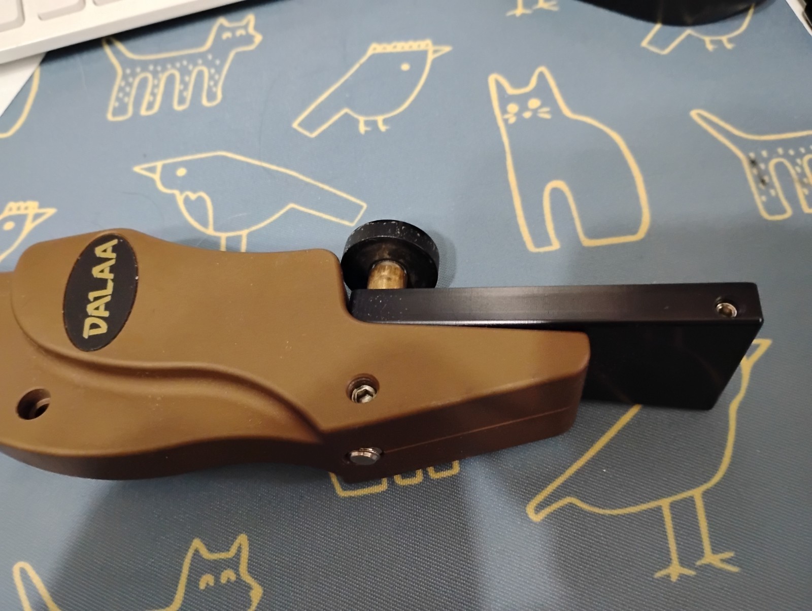 DAS Dalaa 21" RH ILF riser bronze with grip