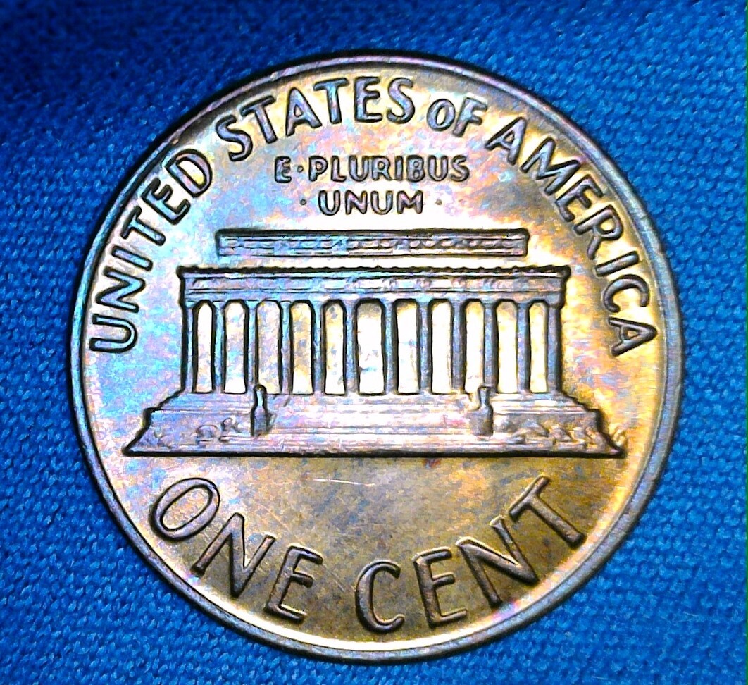 1976-D BU Lincoln Cent, Rainbow toned, Free Shipping to US