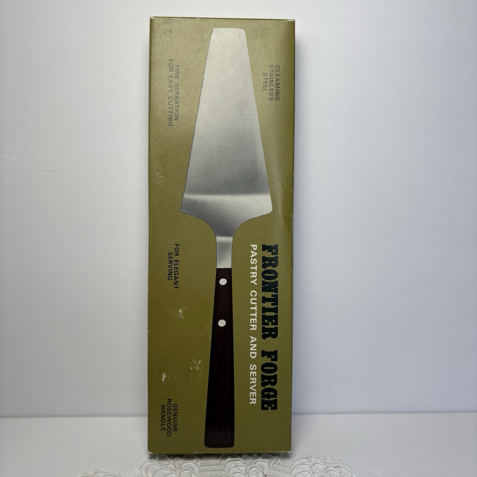 NewVintage Frontier Forge Stainless Steel Pastry Cutter &Server Rosewood Handle