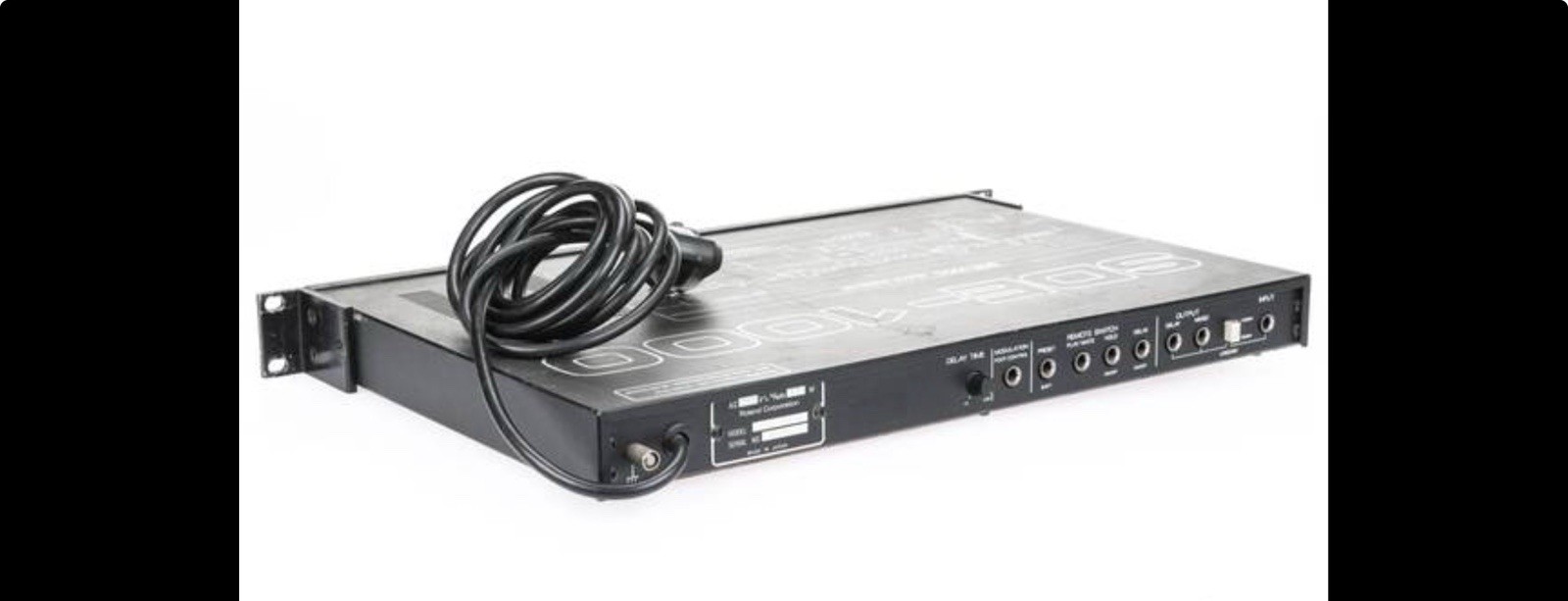 Roland SDE-1000 Digital Delay Rack Effects Processor