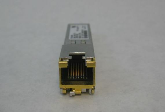 Brocade RUCKUS 33002-100 1000Base-T SFP-TX Copper 1GE Copper SFP RJ45 100m