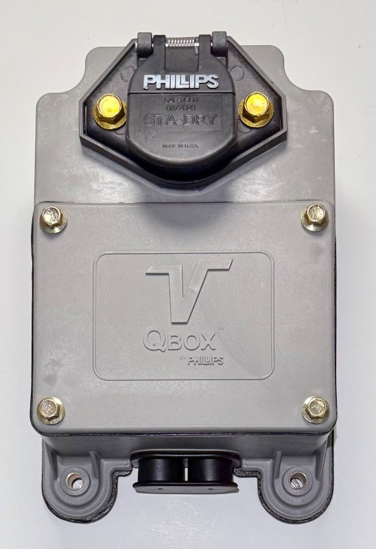 PHILLIPS 16-8510 QCS2 Q-BOX 7-WAY Sta-Dry Split Pin Socket Vanguard Logo